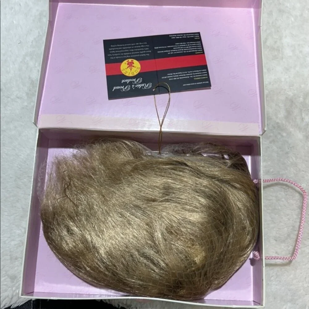 🛍️ Secret Wishes Sucker Punch Salon Quality Wig